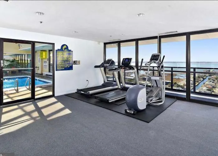 Apartment Oceanfront At Golden Sands Perfect Getaway In North Ocean